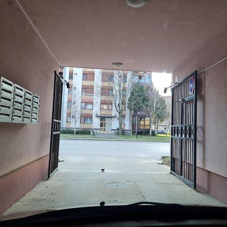 Apartman Karibo Сомбор Экстерьер фото