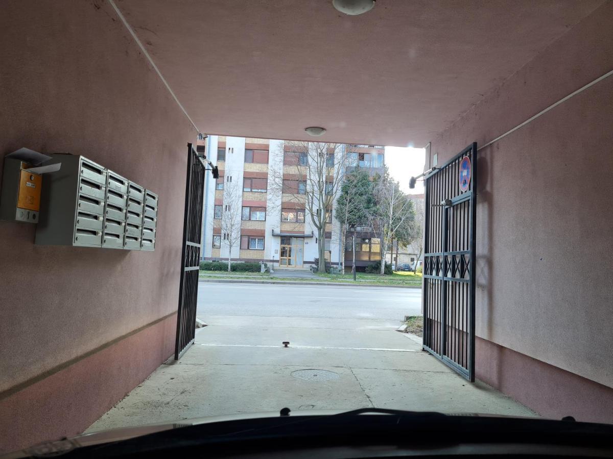 Apartman Karibo Сомбор Экстерьер фото